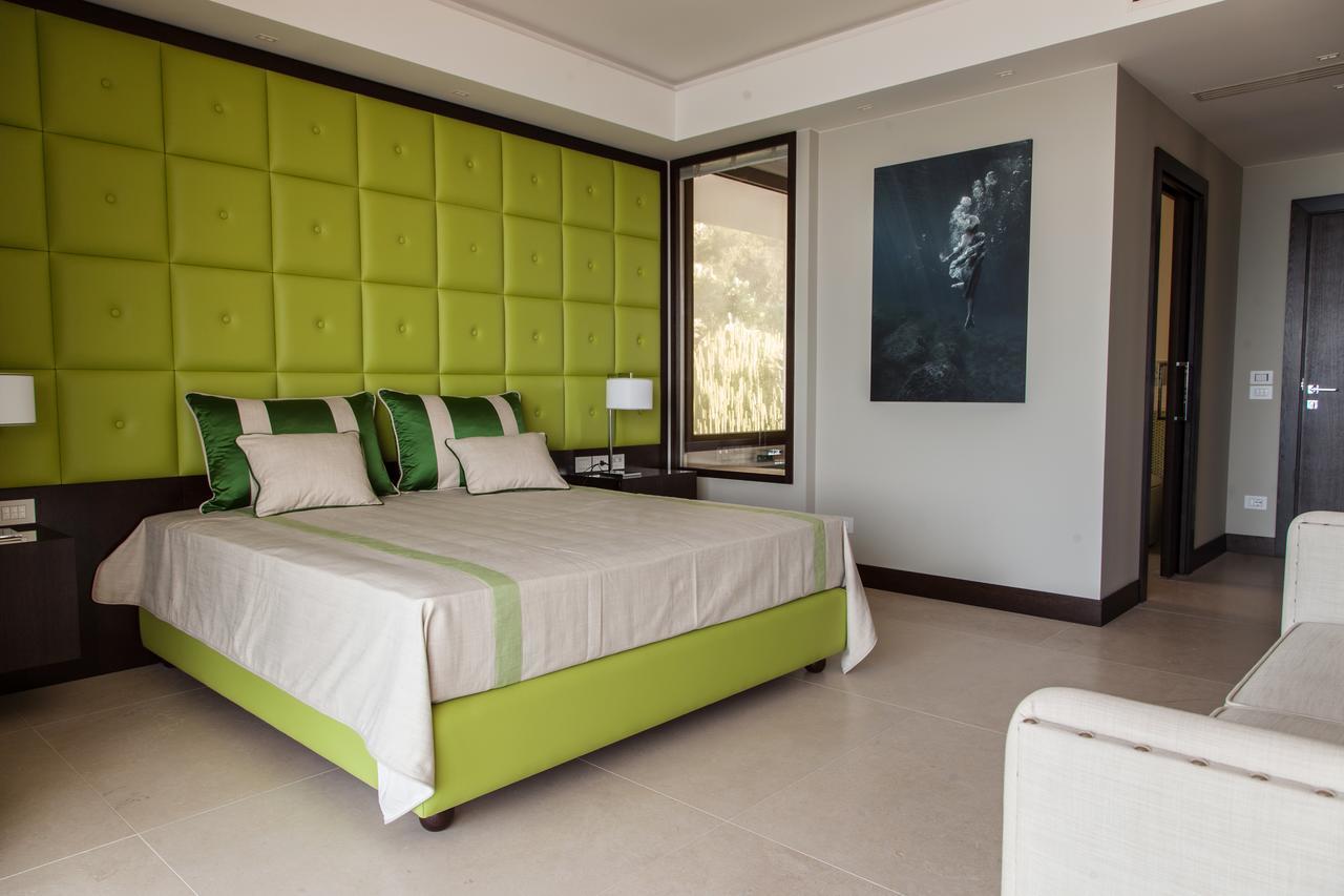 Ngonia Bay Boutique Hotel 밀라초 외부 사진