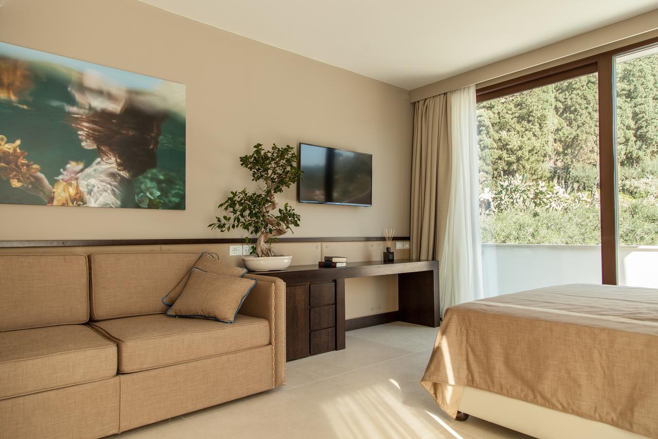 Ngonia Bay Boutique Hotel 밀라초 외부 사진