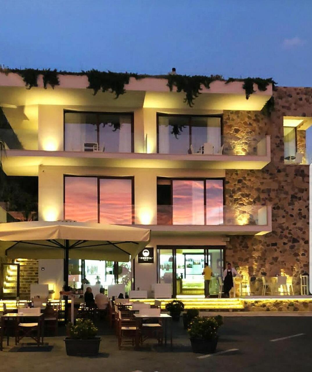 Ngonia Bay Boutique Hotel 밀라초 외부 사진