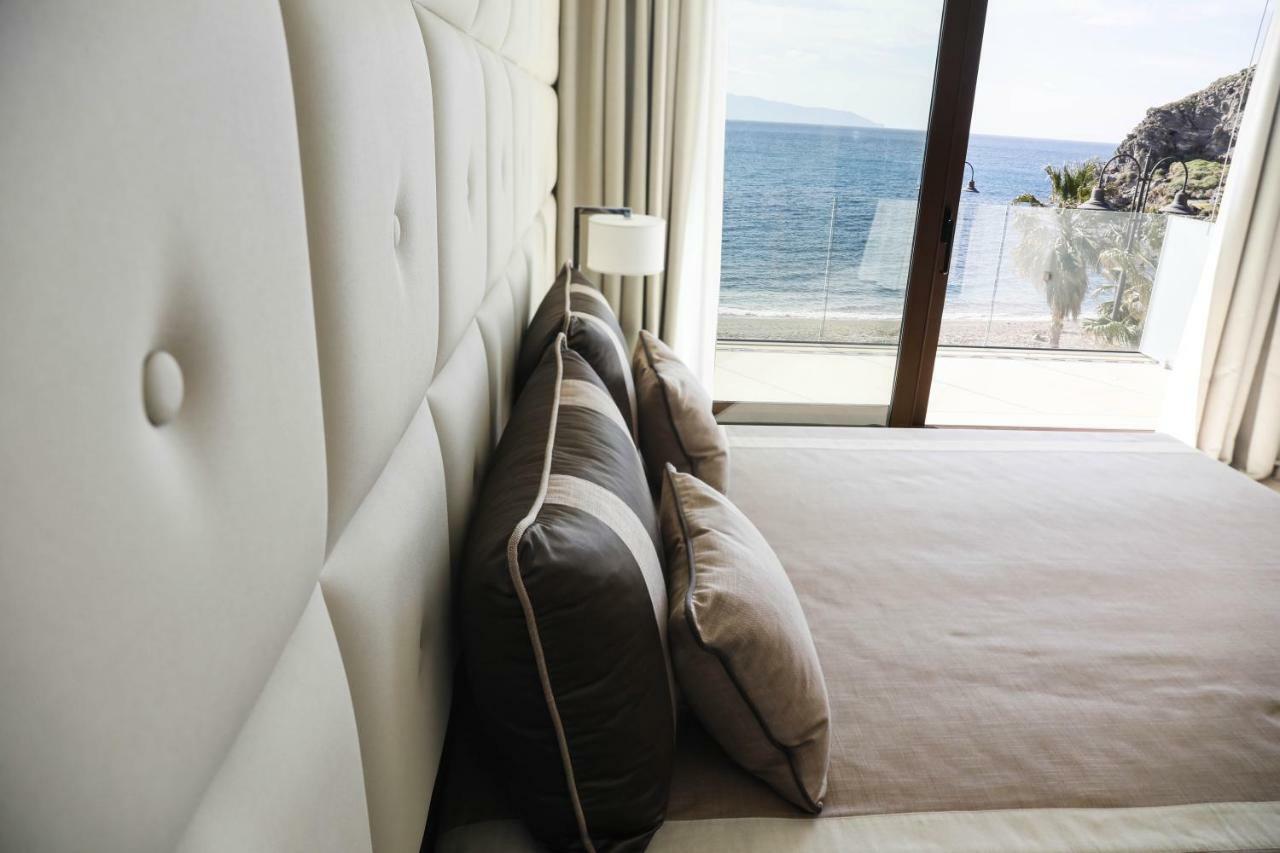 Ngonia Bay Boutique Hotel 밀라초 외부 사진