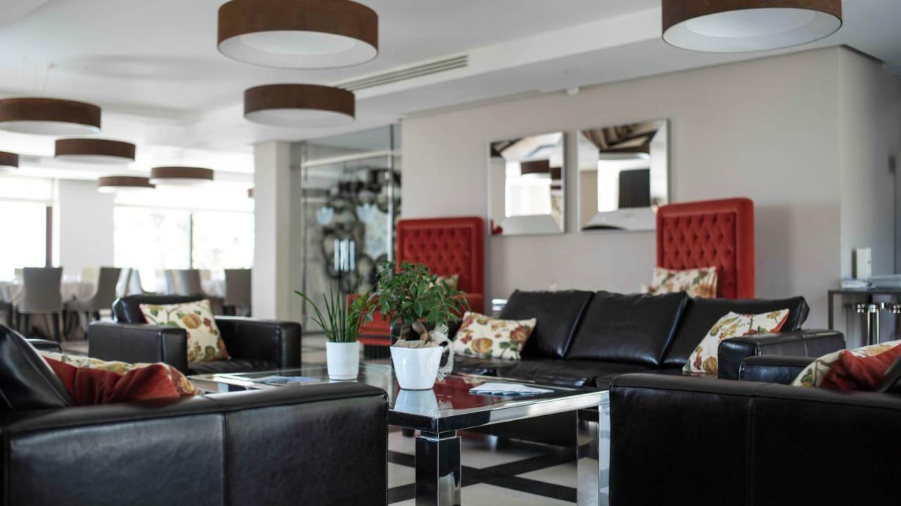 Ngonia Bay Boutique Hotel 밀라초 외부 사진